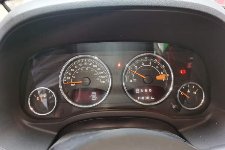 Used Jeep Compass 2014 2.4L four-wheel drive sport version