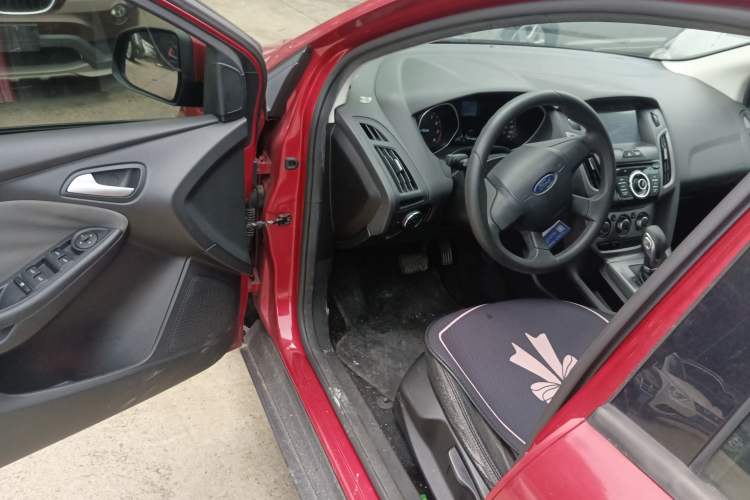 Used Ford Focus 2012 Hatchback 1.6L Automatic Comfort Model
