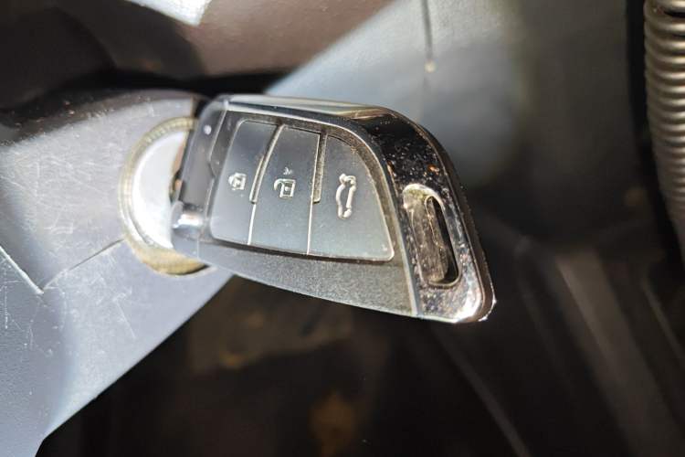 Used BAIC Off-Road BJ40 2014 2.4L Manual Cross-Country Edition
