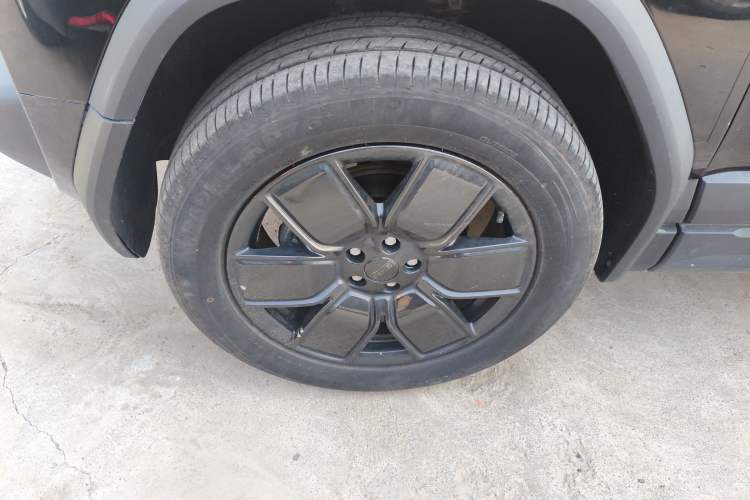 Used iCAR 03T 2024 501km Four-wheel Drive Long-Range Version Left Front Wheel Hub