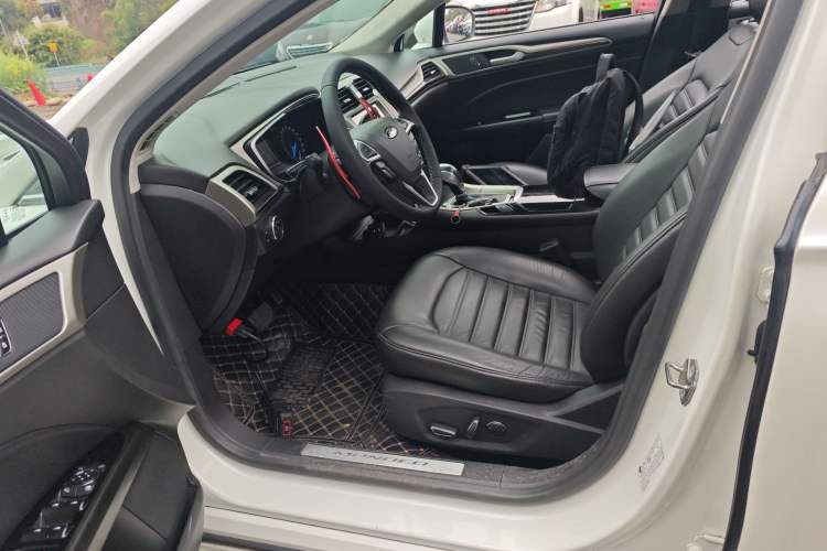 Used Ford Mondeo 2013 2.0L GTDi 200 Fashion Edition