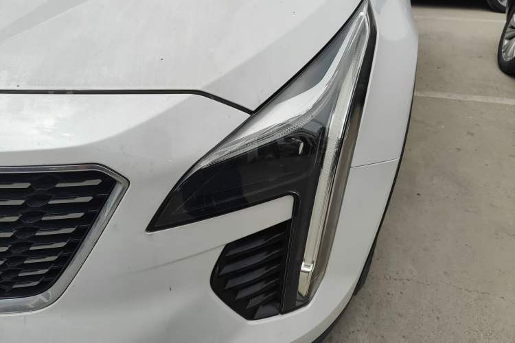 Used Cadillac XT4 2020 28T Two-Wheel-Drive Leading Version Left Front Headlight