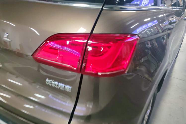 Used Haval H6 Coupe 2016 Blue Label 1.5T Automatic Two-Wheel Drive Elite Model Right Rear Taillight