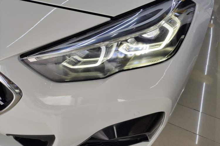 Used BMW 2 Series 2021 225i 4-Door Coupe M Sport Package Left Front Headlight