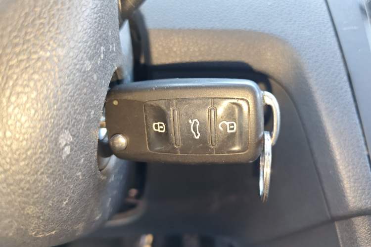 Used Skoda Rapid Spaceback 2016 Revised 1.6L Automatic Chuanxing Version
