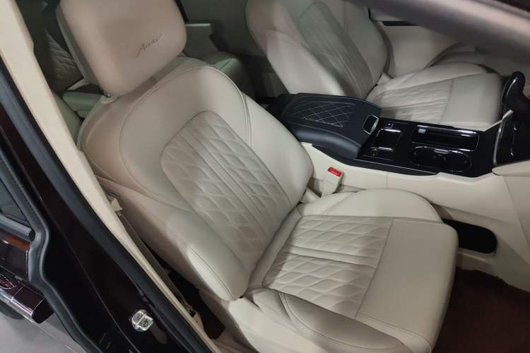 Used Buick GL8 2021 Avenir Aivia Six-Seat Luxury Edition Right Front Seat