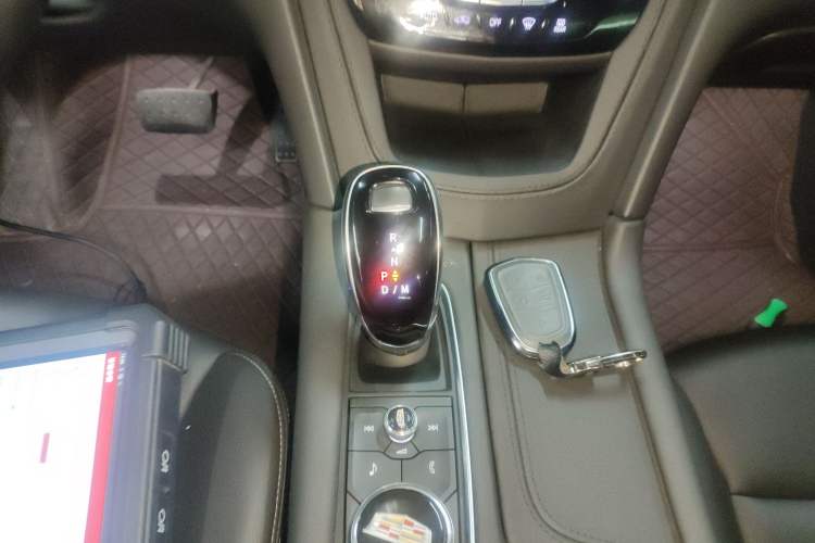 Used Cadillac XT5 2023 2.0T Two-Wheel-Drive Fashion Edition