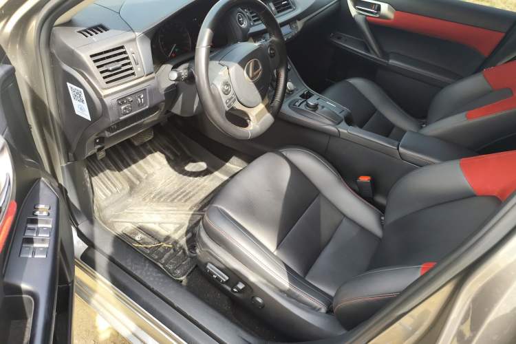 Used Lexus CT 2017 CT200h Comfort Edition Monochrome China VI