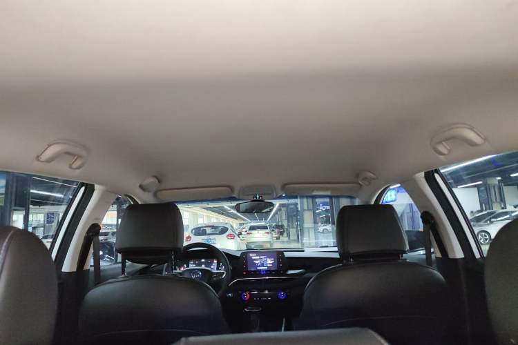 Used Buick Velite 6 2019 Connected Fashion Model
