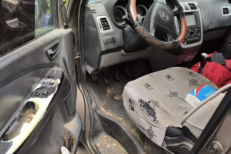 Used Foton MP-X E 2017 2.0L New Express Long Wheelbase 4Q20M Driver Seat