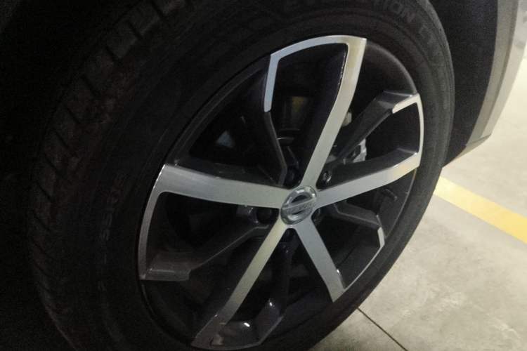 Used Haval F7 2020 1.5T Two-Wheel Drive i-Trend Right Front Wheel Hub