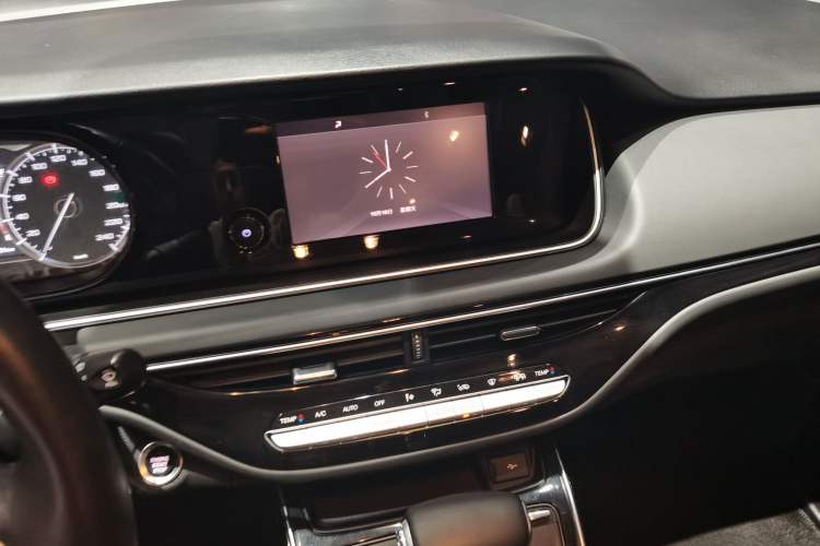 Used GAC Trumpchi M6 2021 270T DCT Luxury Edition (7-seater)