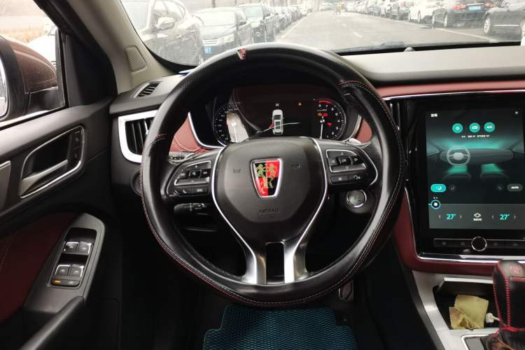 Used Roewe RX5 2016 30T Four-Wheel Drive Automatic Internet Smart Luxury Edition Steering Wheel