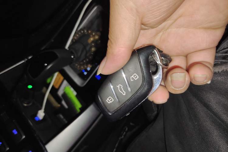 Used Hyundai ix35 2019 2.0L Automatic 2WD Zhiyong·Changxiang Edition China VI Standard Vehicle Key