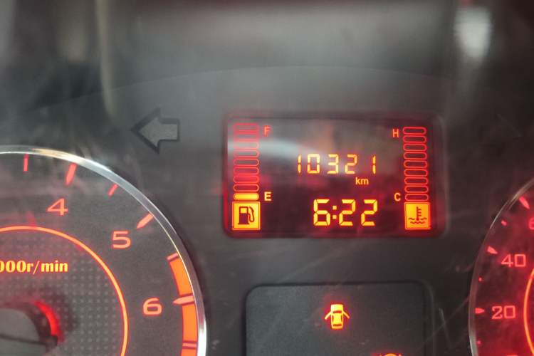 Used Wuling Hongguang V 2022 1.5L Jingqu Edition Electric-Assist LAR
