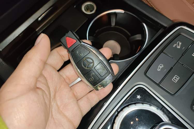 Used Mercedes-Benz GLE-Class  Vehicle Key