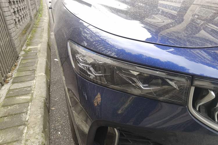 Used VOYAH FREE 2021 Four-Wheel Drive Standard Range-Extended Exclusive Luxury Package Right Front Headlight