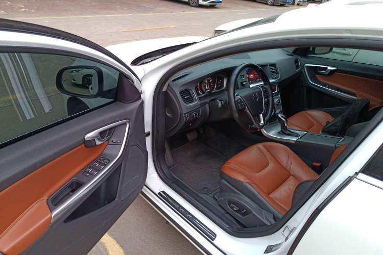 Used Volvo S60 2017 S60L T5 Intelligent Drive Edition