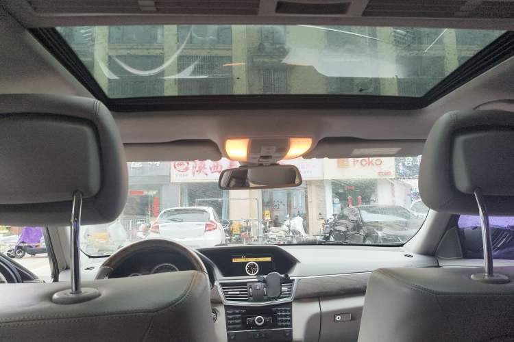 Used Mercedes-Benz E-Class 2010 E 200 CGI Elegant Model