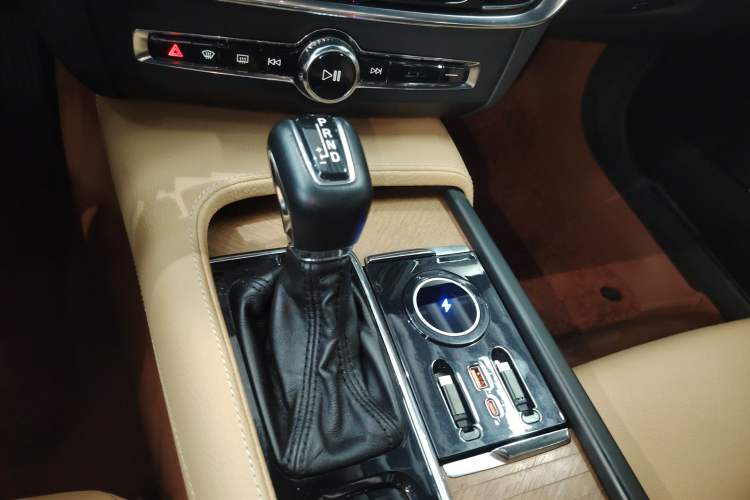 Used Volvo S90 2019 T5 Zhiya Edition Gear Lever