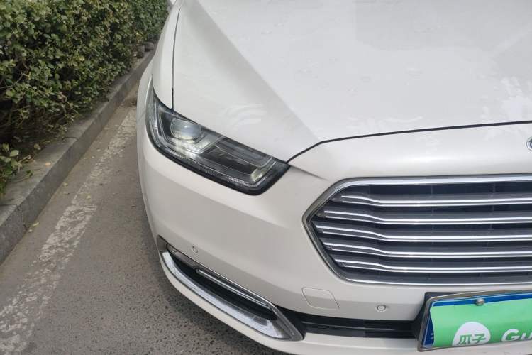 Used Ford Taurus 2017 EcoBoost 245 Luxury Model
