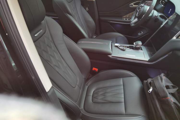 Used Hongqi HS7 PHEV 2024 2.0T PHEV Four-Wheel Drive Flagship Edition 6 Seats