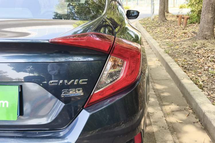 Used Honda Civic 2019 220TURBO CVT Power Edition China VI Emission Standard Exterior 3