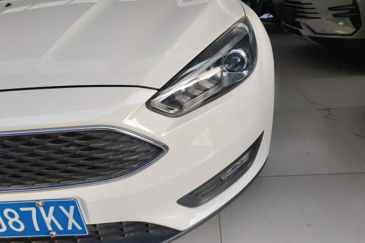 Used Ford Focus 2018 Hatchback Classic 1.6L Automatic Trendy SmartDrive Edition