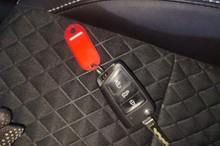 Used Skoda Octavia 2019 1.5L Automatic Smart Drive Luxury Edition China VI Standard