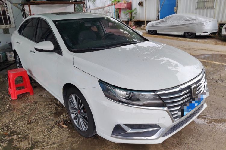 Used Roewe i6 2019 PLUS 1.6L CVT 4G Connected Flagship Deluxe Edition Front Right 45 Deg