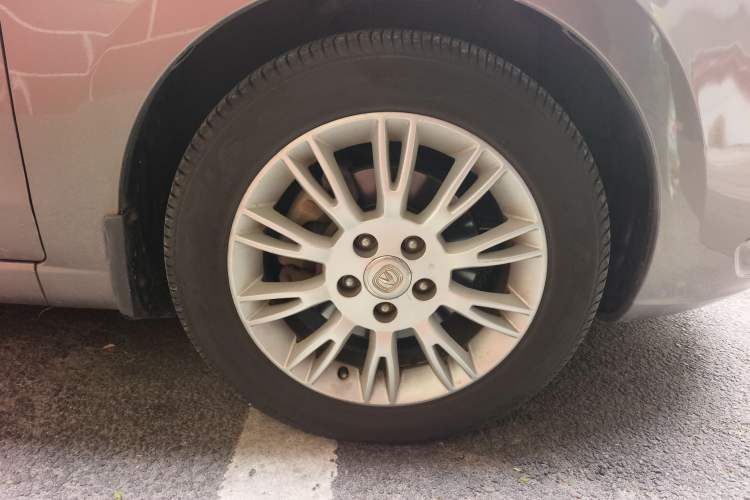 Used CHANGAN Eado 2012 1.6L Manual Luxury Model China IV Standard