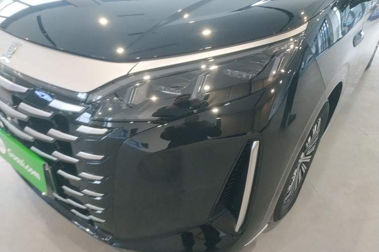 Used BYD Xia 2025 DM-i 1.5T 180km Excellence Model Left Front Headlight