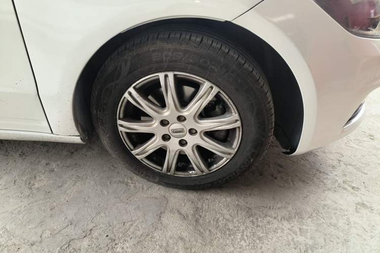 Used Qoros 3 2018 Sedan 1.6L Automatic Leading Model
