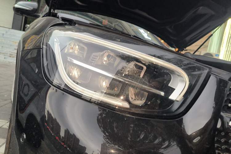 Used Mercedes-Benz GLC Coupe 2022 Refreshed GLC 300 4MATIC Coupe SUV
