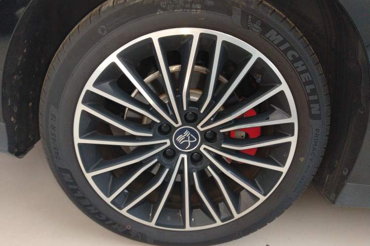 Used BYD Han 2025 EV Intelligent Driving Edition 701KM LiDAR Flagship Model