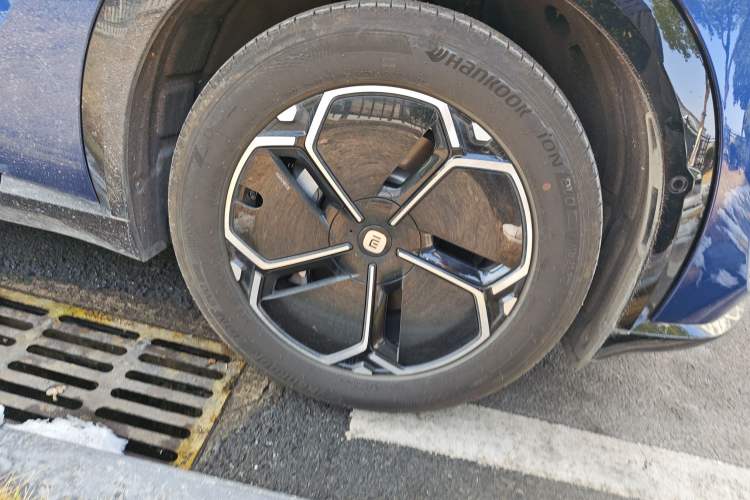 Used Xiaomi Auto YU7 2025 Ultra-Long Range Rear-Wheel Drive Version
