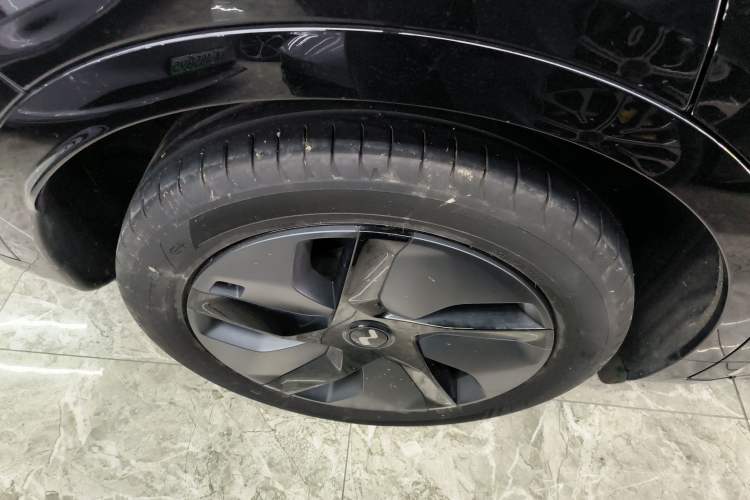 Used ONVO L60 2024 60 kWh Rear-Drive Version