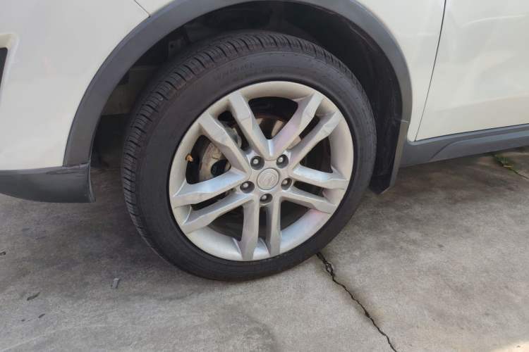 Used CHANGAN CS35 2016 1.6L Manual Luxury Model China V Standard
