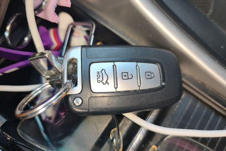 Used Hyundai Sonata 2014 2.0L Automatic Luxury Edition
