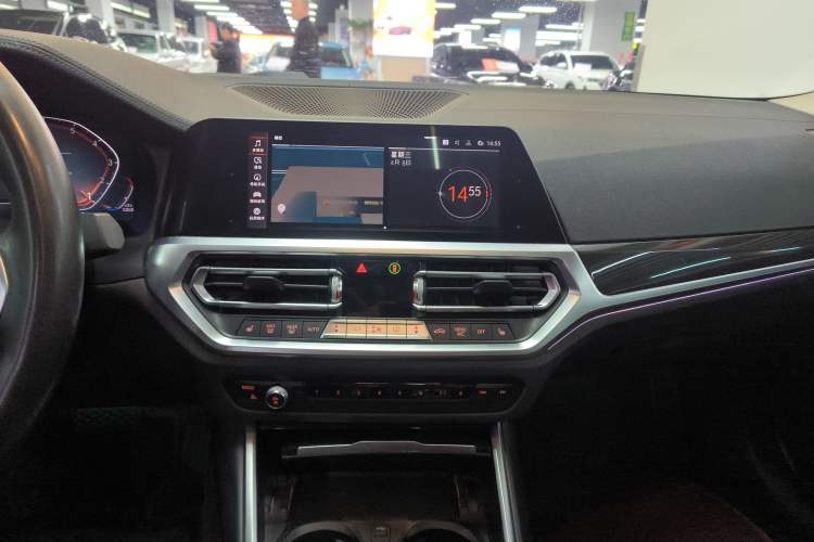 Used BMW 3 Series 2020 325Li M Sport Package Audio And AC Panel