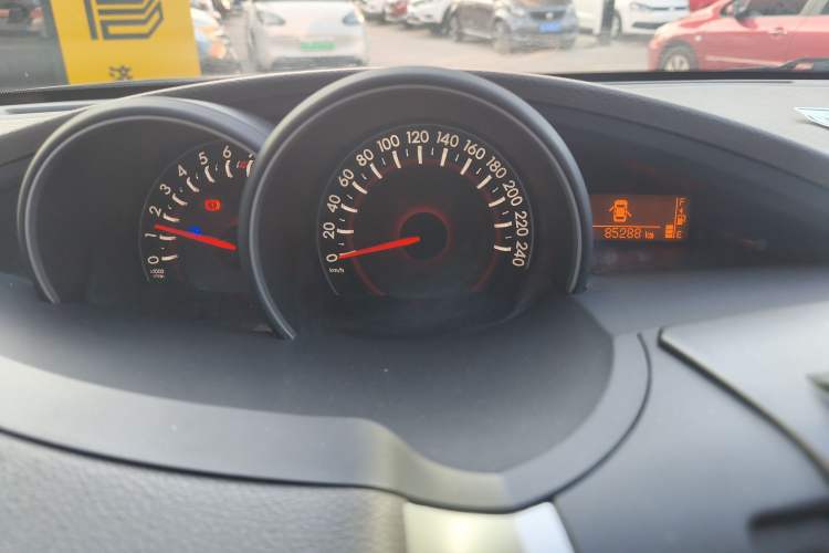 Used Toyota Verso 2014 Starlight 180E CVT Elite Edition