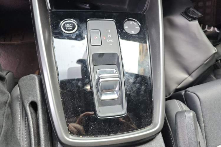 Used Audi A3 2021 Sportback 35 TFSI Fashionable Sports Model Gear Lever