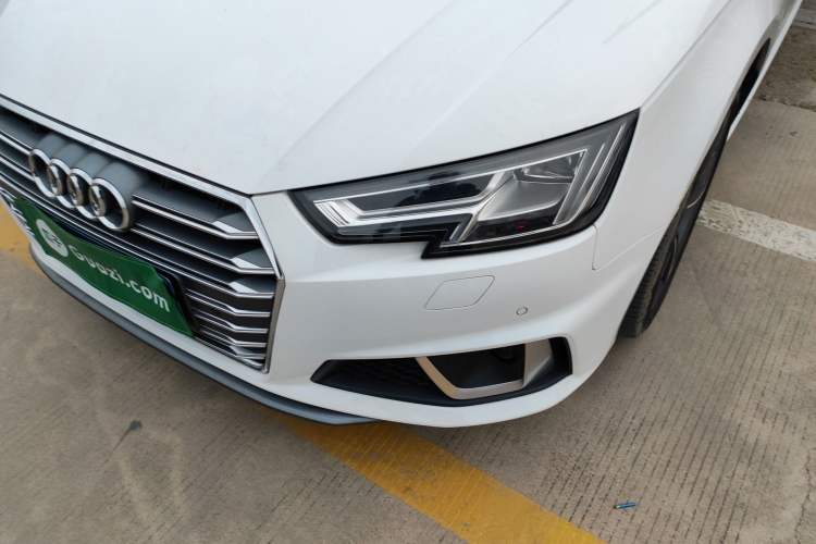Used Audi A4L 2019 40 TFSI Ambition China VI
