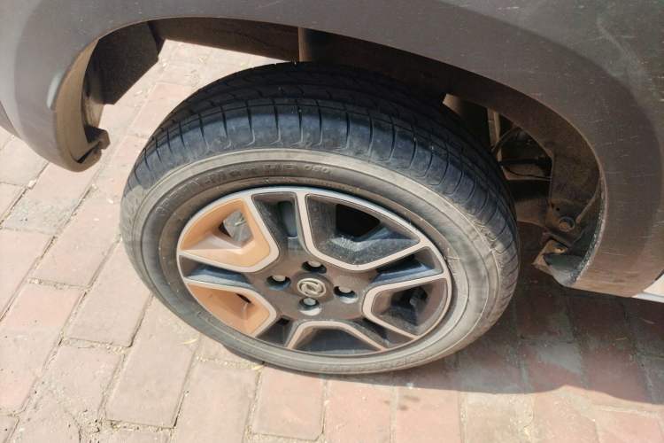 Used Dongfeng NAMMI BOX 2022 Light Wind Edition 201KM Lightning Model
