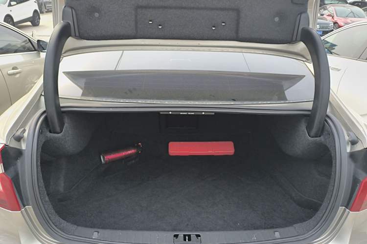 Used Volvo S60 2015 S60L 2.0T Zhiyuan Edition