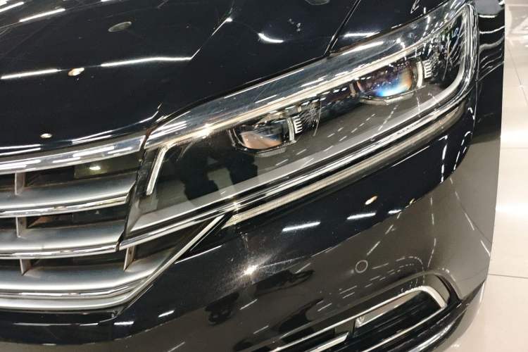 Used Volkswagen Phideon 2019 380TSI Two-Wheel Drive Business Edition China VI Standard