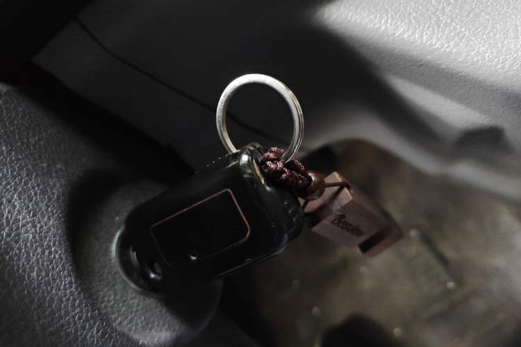 Used Foton Toano 2021 2.0T Manual Tongtu Extended-Wheelbase Mid-Roof 5/6/7-Seater 4F20TC3