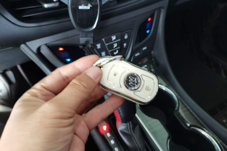 Used Buick Envision 2018 20T Two-Wheel-Drive Leading Model