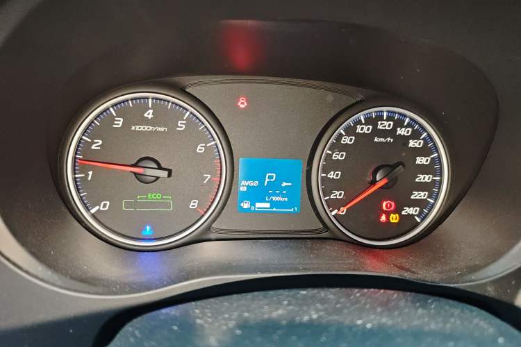 Used Mitsubishi Outlander 2018 2.0L Two-Wheel Drive Glory Edition 5 Seats