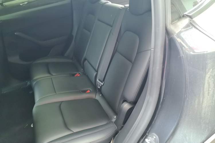 Used Tesla Model Y 2024 Rear-Wheel-Drive Version